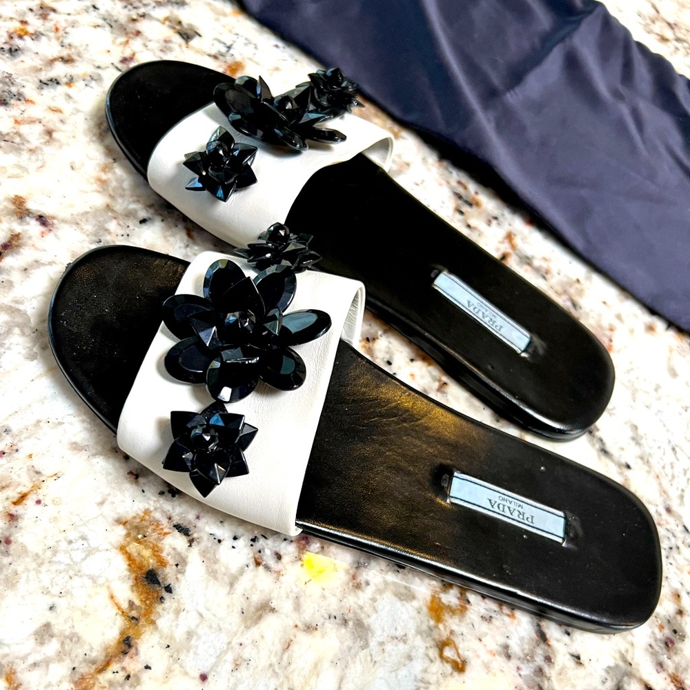 Prada black and white slides with black flowers